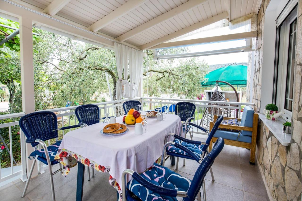 Kiriakos Holiday Home 阿斯特里斯 外观 照片