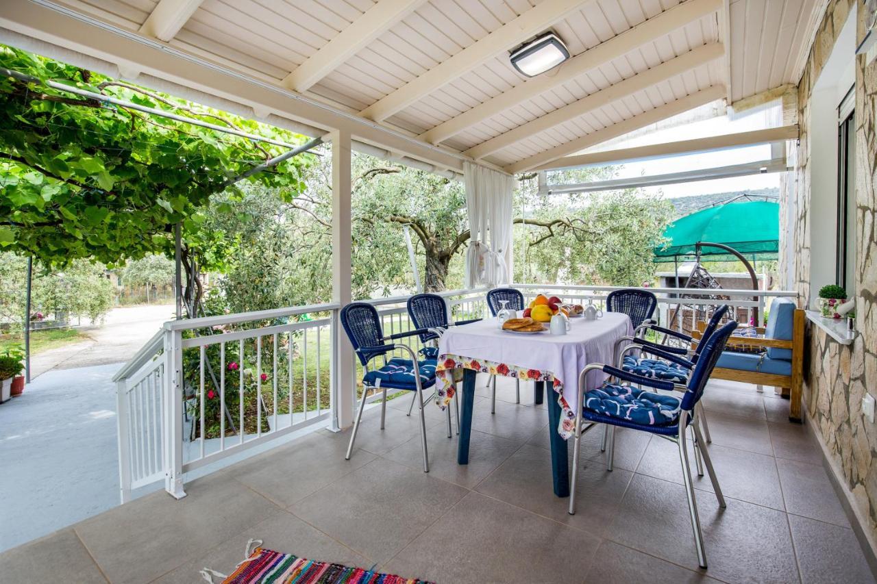 Kiriakos Holiday Home 阿斯特里斯 外观 照片