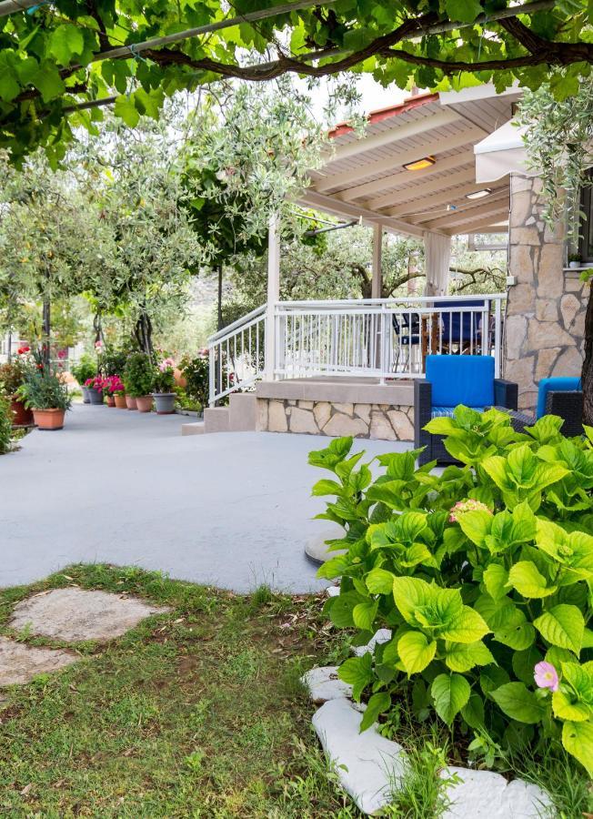 Kiriakos Holiday Home 阿斯特里斯 外观 照片